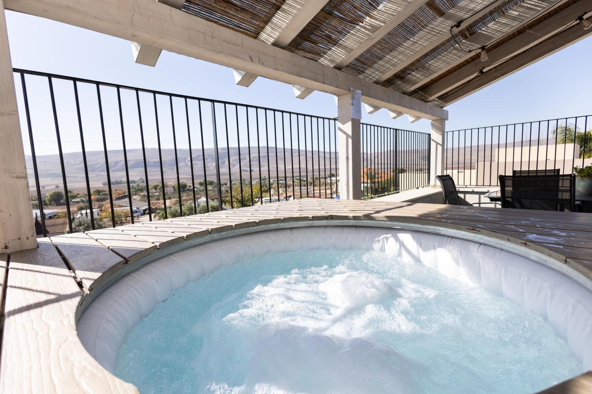בגג העמק On The Roof Of The Valley HaZor'im Luaran gambar
